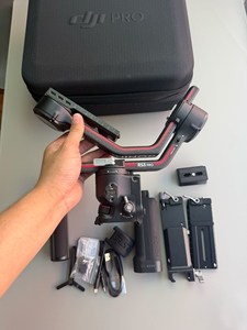En stock <span class=keywords><strong>Ronin</strong></span> RS <span class=keywords><strong>3</strong></span> <span class=keywords><strong>Pro</strong></span> Algorithme de stabilisation RS de 3e génération Stabilisateur de caméra portable à <span class=keywords><strong>3</strong></span> axes - Product Image 5