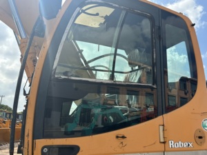 Excavatrice à roues Hyundai 210w-9 d'occasion de 21 tonnes en bon état à vendre en Corée avec des composants de base Roulement d'engrenage du moteur - Product Image 5