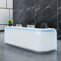 Bureau de réception en forme de L personnalisé, moderne, avec éclairage LED, comptoir incurvé pour hôtel, clinique, salon de beauté