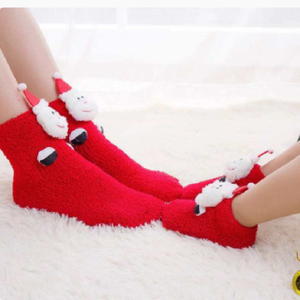 Chaussettes de Noël amusantes et assorties pour maman et bébé, chaussettes douces et chaudes en coton pour femme, chaussettes mignonnes avec Père Noël et rennes - Product Image 3