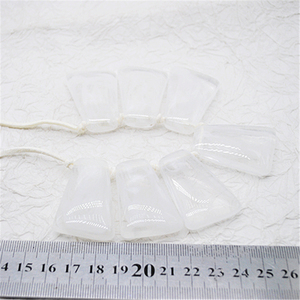 Commercio estero stile europeo americano resina bianco caramella semplice quadrato grande ghiaccio chiaro collana pendente per le donne - Product Image 3