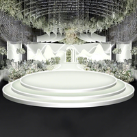 Fournitures de mariage, décoration d'événements, scène de mariage portable en acrylique brillant à trois niveaux, plateforme de scène de mariage à LED de luxe