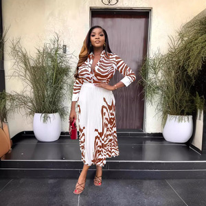 Nueva Colección Otoño 2025 Estilo Europeo Americano, Camisa Casual de Manga Larga <span class=keywords><strong>con</strong></span> Estampado de Cebra, <span class=keywords><strong>Falda</strong></span> Plisada a Media Pierna, Conjunto de Dos Piezas <span class=keywords><strong>con</strong></span> Botones - Product Image 3