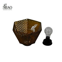 Lámpara Decorativa de Metal con Forma de Colibrí y Pétalos de Latón Hechos a Mano, Lámpara Solar de Viento con Bombilla LED para Uso en el Hogar y Hoteles