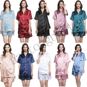 All'ingrosso <span class=keywords><strong>pigiama</strong></span> da <span class=keywords><strong>donna</strong></span> a manica corta <span class=keywords><strong>pigiama</strong></span> di seta con tasche abbottonate Set di biancheria da notte da <span class=keywords><strong>donna</strong></span> in raso corto completo da casa - Product Image 1