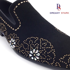 Chaussures de bureau et de carrière à enfiler, faites à la main, de haute qualité, en cuir véritable, légères et confortables, avec design en cristal et diamant, logo personnalisé, collection Printemps - Product Image 4
