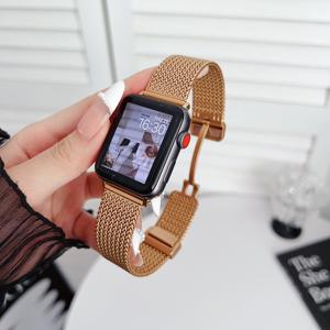 RYB New Look doux pour la peau boucle magnétique maille milanaise <span class=keywords><strong>Bracelet</strong></span> en métal en acier inoxydable pour <span class=keywords><strong>Apple</strong></span> <span class=keywords><strong>Watch</strong></span> Series 10 9 <span class=keywords><strong>8</strong></span> - Product Image 3