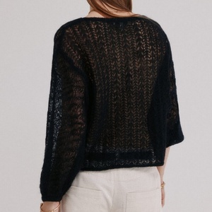 Suéter de Mujer de Alta Calidad, Vintage, 100% Lana, Diseño Personalizado con Efecto Desgastado, Cuello en V, Mangas Largas, Corte Holgado Irregular - Product Image 2