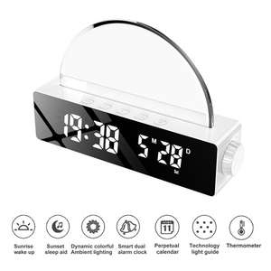 Reloj Despertador LED RGB con Luz Nocturna de Atmósfera Colorida, Simulación de Amanecer, Espejo de Escritorio, Cargador de Teléfono - Product Image 5
