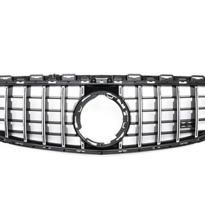 Calandre avant noire et argentée en plastique pour Mercedes-Benz Classe C W205, pour mise à niveau et rénovation 2019-2020 - Product Image 3