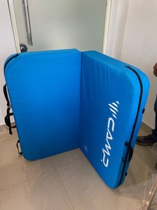 Crash-Tela de poliéster recubierta de PU con esquinas de espuma de tres capas con cuero de PVC e Hypalon, x 100cm x 11cm. - Product Image 2