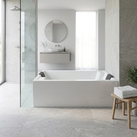 Baignoire carrée profonde autoportante en acrylique à double extrémité pour deux personnes, idéale pour hôtels, villas, spas et projets de salles de bain de luxe