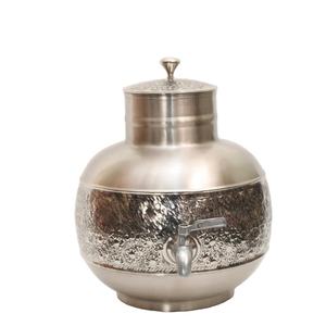 Dispensador de Agua de Cobre Plateado de Primera Calidad - Matka Grabada a Mano con Nakshi para Decoración de Hogares y Hoteles de Lujo - Product Image 4