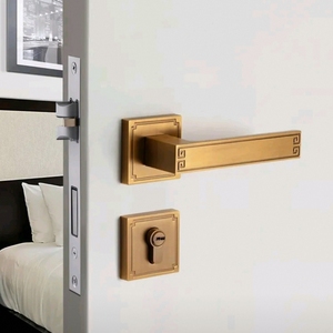 Modern Zinc Alloy Gold Polished Sliding Door <b>Handle</b> with <b>Lock</b> for Villa and Hotel Main Doors - Product Image 3