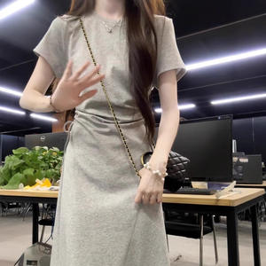 Robe longue trapèze grise à col rond avec ceinture à nouer, respirante, décontractée, pour femme - Product Image 4