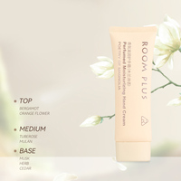 Crème pour les mains hydratante à l'huile essentielle de plantes 50G, légère, non grasse, parfumée aux fleurs