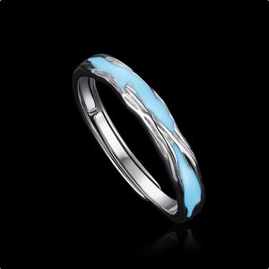 Anillo de Pareja con Flor Luminosa Plateada, Regalo de San Valentín, Ajustable, Brillante en la Oscuridad, para Hombre y Mujer - Product Image 3