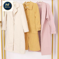 Vêtements d'occasion, Grade Ab Mix, Manteau en laine double face pour femme, Longueur genou, Styles variés, Couleurs variées, Commande minimum 500 kg