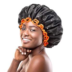 <span class=keywords><strong>Bonnet</strong></span> <span class=keywords><strong>de</strong></span> cheveux en satin personnalisé Bonnets en soie noire pour les couches <span class=keywords><strong>de</strong></span> cheveux <span class=keywords><strong>XL</strong></span> Cheveux <span class=keywords><strong>de</strong></span> <span class=keywords><strong>bain</strong></span> Bord jaune vif Extra Large Bonnets <span class=keywords><strong>de</strong></span> douche noirs - Product Image 1