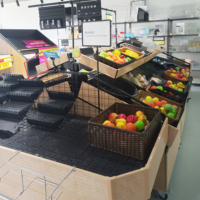 Supermarkt houten fruit- en groenteplank voor groenten en fruit