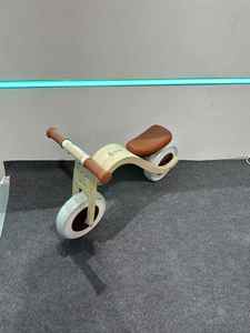 Best-seller Bicyclette d'équilibre en <span class=keywords><strong>bois</strong></span> OEM ODM <span class=keywords><strong>Tricycle</strong></span> pour enfants en usine pour bébés et enfants Bicyclette d'équilibre en <span class=keywords><strong>bois</strong></span> pour enfants - Product Image 4