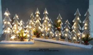 Casita Navideña de Madera con Luces LED de Tamaño Pequeño para Decoración Navideña - Product Image 6