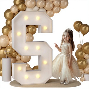 Lettres lumineuses LED de 4 pieds en mousse doré<span class=keywords><strong>e</strong></span> pour décoration intérieure de fête - Product Image 1