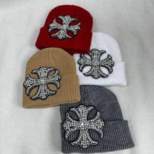 Yihaoyi Berretto Lavorato a Maglia con Strass di Lusso Fatto a Mano per Donne, Caldo Cappello Invernale di Design, Moda Streetwear - Product Image 1