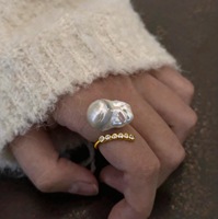 Серебряное кольцо с изогнутым барочным жемчугом, уникальный нишевый дизайн, 11-13 мм, единственный в своем роде натуральный барочный жемчуг, женское украшение