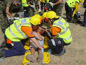 Aleación de aluminio <span class=keywords><strong>Hospital</strong></span> Paciente Transferencia Emergencia Rescate Ambulancia Barato Médico Scoop Rescate Camilla Transporte Camilla - Product Image 5