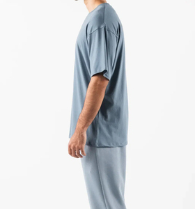 Vente en gros de t-shirts décontractés de bonne qualité en polyester, respirants, à col rond et à épaules tombantes pour hommes - Product Image 5