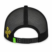 Gorra Trucker Personalizada con Efecto Desgastado, Logotipo Bordado en Rojo, 5 Paneles, Malla Trasera, Cierre a Presión, Estilo Vintage, para Ciclismo, Playa y Uso Diario