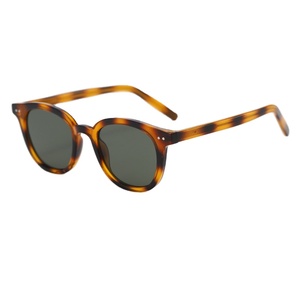 Lunettes de soleil tendance TR90 à monture complète en acétate de propylène pour hommes et femmes, protection UV400, idéales pour la conduite - Product Image 1