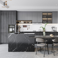 Cuisine modulaire de luxe, style villa classique, armoires en bois massif, stratifié, sur mesure, design moderne pour grande maison australienne