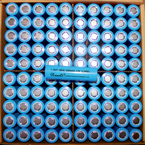 Bán buôn inr18650 hình trụ <span class=keywords><strong>Lithium</strong></span> <span class=keywords><strong>ion</strong></span> có thể sạc lại pin 3.7V 1500mAh 1600mAh 2000mAh 2500mAh 3500mAh năng lực - Product Image 1