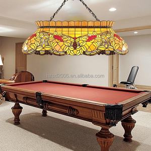 Lustre Tiffany rectangulaire de 42 pouces à motif de raisins en verre teinté pour salle à manger, hôtel, décoration, disponible en taille moyenne - Product Image 1