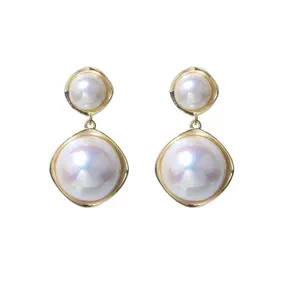2022 Fashionable trendy retro dangle earrings gold plated ladies imitation pearl drop earrings jewelry