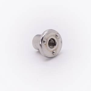 Écrou à souder hexagonal à 3 projections en acier inoxydable 304 galvanisé pour châssis de cabinet en tôle, fixation automobile et d'automatisation - Product Image 4