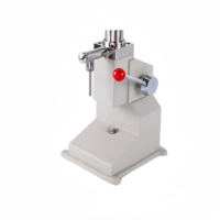 A03 Machine de remplissage manuelle à pression pour emballage de crème d'huile de pâte de miel Machine de remplissage de liquide de bouteille de trémie