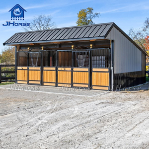 Box per Cavalli Scorrevoli Personalizzati in Legno e Metallo Premium per Club Equestri Professionali - Soluzione Completa - Product Image 1