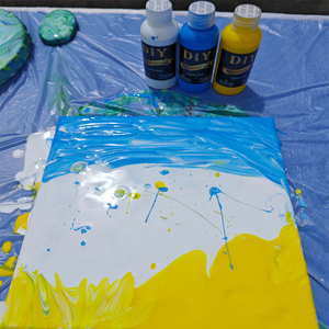 Lot de <span class=keywords><strong>4</strong></span> <span class=keywords><strong>couleurs</strong></span> de peinture acrylique fluide 60 ml pour coulage, avec logo <span class=keywords><strong>personnalisé</strong></span>, pigment DIY pour ours en acrylique fluide - Product Image 3