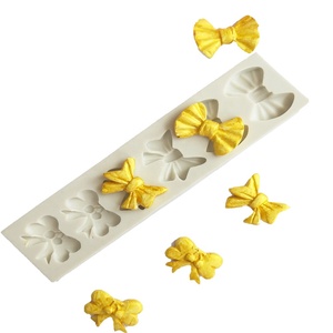 ขายร้อนมินิโบว์ซิลิโคนF Ondantแม่พิมพ์Bowknotแม่พิมพ์คัพเค้กเค้กT Opperตกแต่งขนมหวานน้ําแข็งCube Candyพุดดิ้งแม่พิมพ์ - Product Image 1