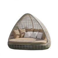 Ensemble de mobilier d'extérieur en rotin tressé pour jardin et terrasse, comprenant chaise longue de conversation, lit de repos rond de plage et mobilier de jardin d'extérieur 'Bird Cage'