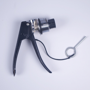 قطع غيار ذات ضغط عالٍ/صمام ثاني أكسيد الكربون ذو ضغط عالٍ/صمام من طراز (<span class=keywords><strong>co2</strong></span>)/صمام من طراز (<span class=keywords><strong>co2</strong></span>) ذو ضغط عالٍ ، تعمل بقطع غيار على شكل حرف ، كما أنها مزودة بأداة قياس الضغط العالي ، كما أنها مزودة بأداة قياس الضغط العالي ، كما أنها مزودة بقطع غيار خاصة بالسيارات - Product Image 5