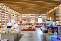 Bibliothèque Moderne Écologique Robuste avec Éclairage LED en Bois pour Librairie