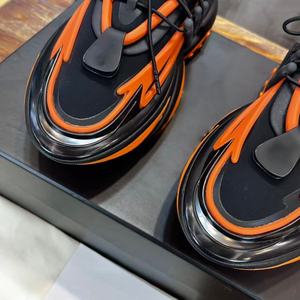 B รองเท้ายานอวกาศอเนกประสงค์ลำลองดีไซน์ดั้งเดิมแบรนด์เนม-สไตล์คลาสสิกพื้นรองเท้าหนากันลื่นรองเท้าเพิ่มความสูง - Product Image 2