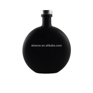 Chai Rượu <span class=keywords><strong>Vodka</strong></span> Tinh Thần Hữu Cơ Siêu Nguyên Chất Màu Đen Tùy Chỉnh Logo Cao Cấp Mờ 250Ml 500Ml Chai Thủy Tinh Dầu Ô Liu Có Nút Chai - Product Image 4