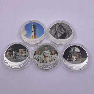 Souvenir d'astronaute <span class=keywords><strong>Apollo</strong></span> personnalisé pièce de collection 40mm en métal argenté à vendre - Product Image 2