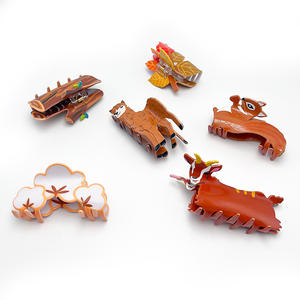 Mujer chica decoración otoño Color marrón acrílico ardilla Alpaca forma bosque Animal tiburón clip pelo garra Clip - Product Image 2