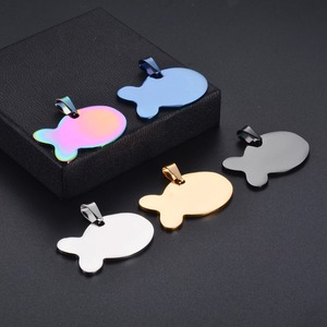 Collier avec pendentif en forme de poisson, 5 couleurs, en acier inoxydable, gravable, unisexe, taille 24,5x38mm - Product Image 6